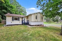 Building Photo - 2104 Highfield Rd