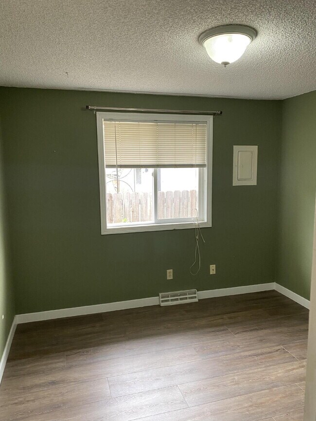 Building Photo - 4547 Beachcomber Ct