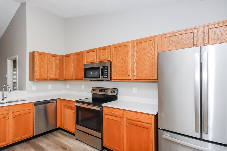 Building Photo - 1641 Galesburg St