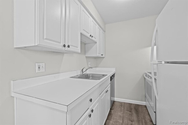 Building Photo - 162 Princeton Dr