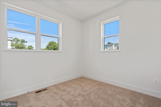 Building Photo - 2038 Tysons Ridgeline Rd
