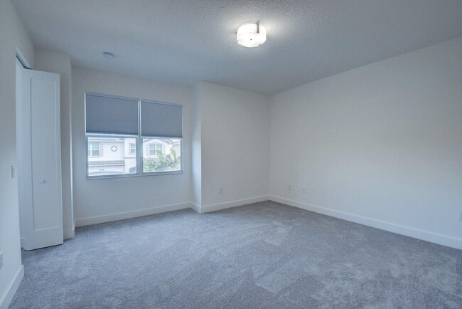 Building Photo - 9632 Highland Pointe Pass