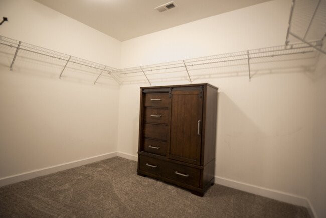 Master Walk in Closet - 23 Okame Ct