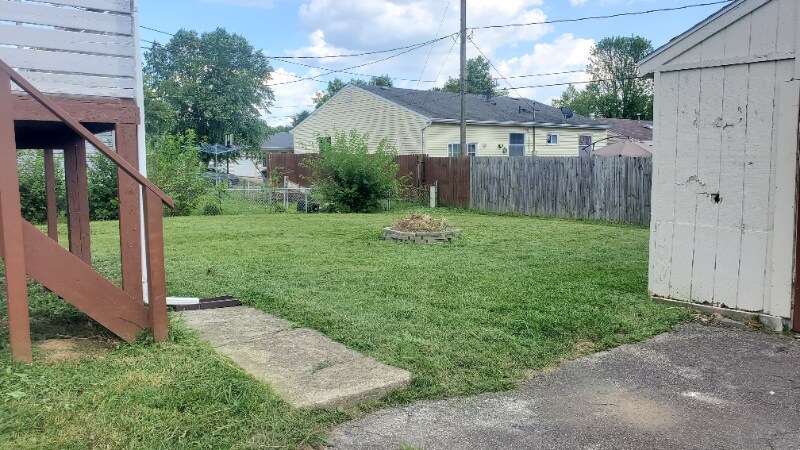 Building Photo - 977 Kyle Ave