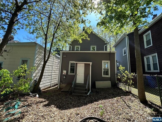 Building Photo - 70 Prospect Pl