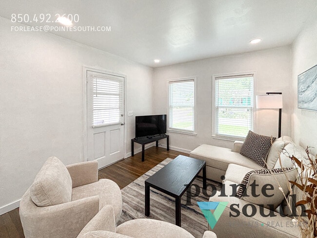 Building Photo - 315 Flannan Rd