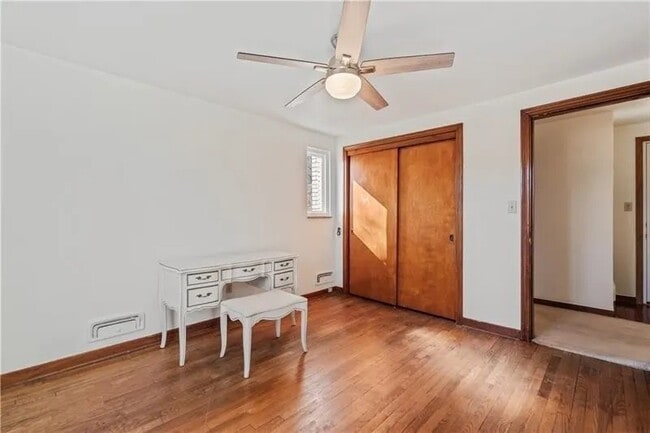 Building Photo - 149 Fairfax Rd