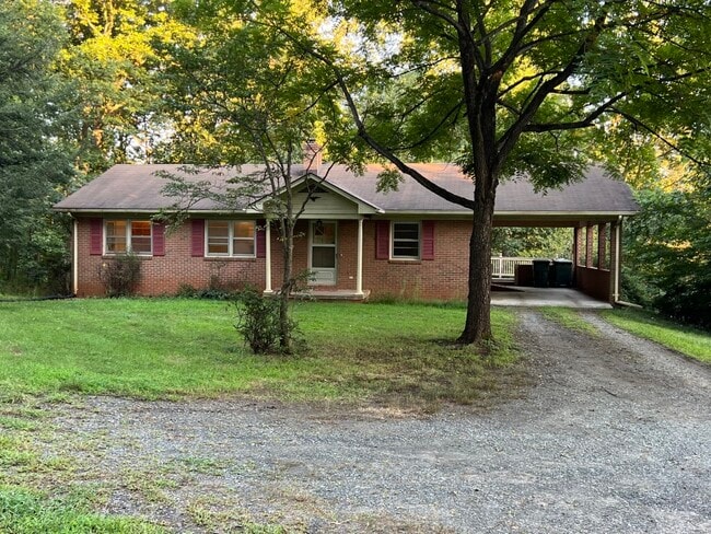 Building Photo - 251 Gilbert Rd