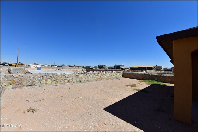 Building Photo - 15149 Imagine Dr