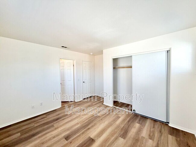 Building Photo - 31409 Orchard Ln