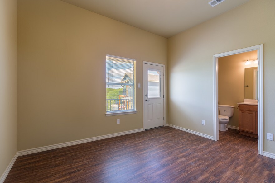 Bedroom - 486 Parkers Pond Path
