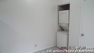 Building Photo - 5513 Lochmoor