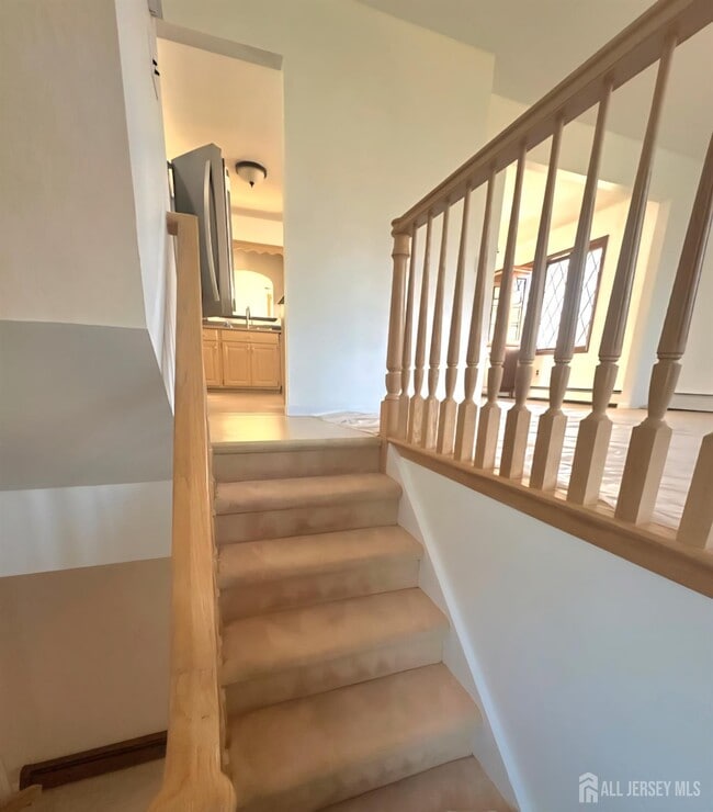 Building Photo - 182 Bloomfield Ave