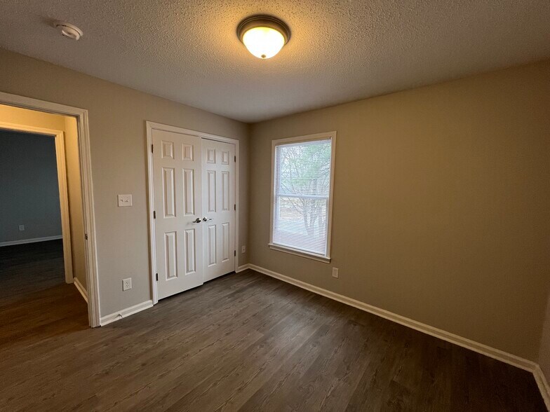 Building Photo - 2909 Spring Garden St