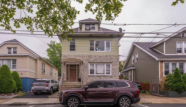 Building Photo - 7420 4th Ave
