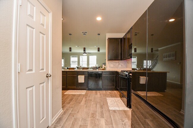 Building Photo - 2519 Sunlit Meadow Trl
