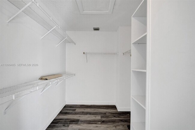 Building Photo - 2508 Cardaman Ave