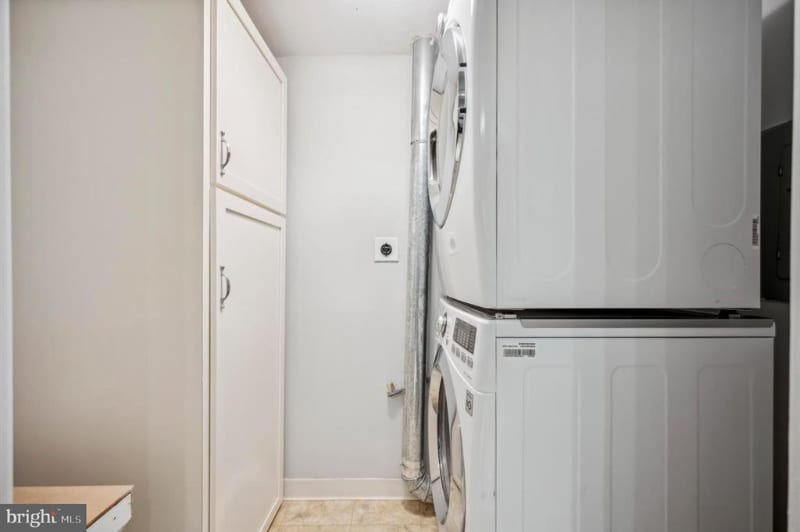 Building Photo - 70 Le Forge Ct