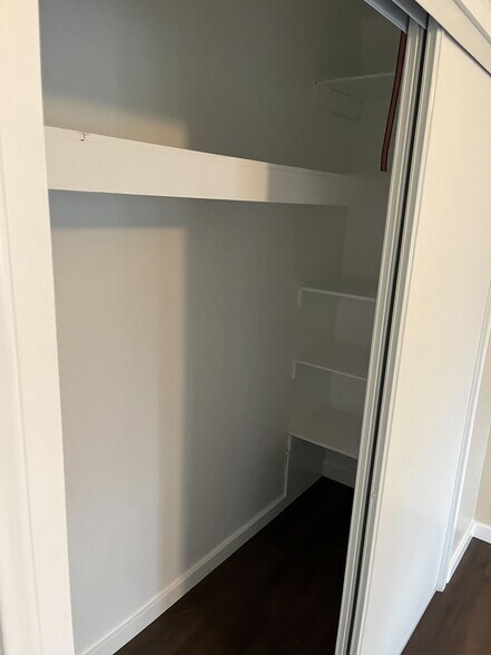 Building Photo - 10408 McNerney Ave