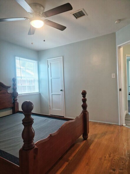 Building Photo - 3171 N Sierra Way