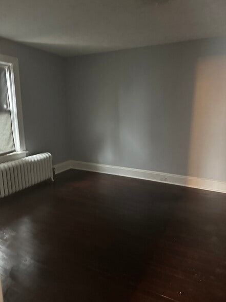 Building Photo - 56 Dobbs Ferry Rd