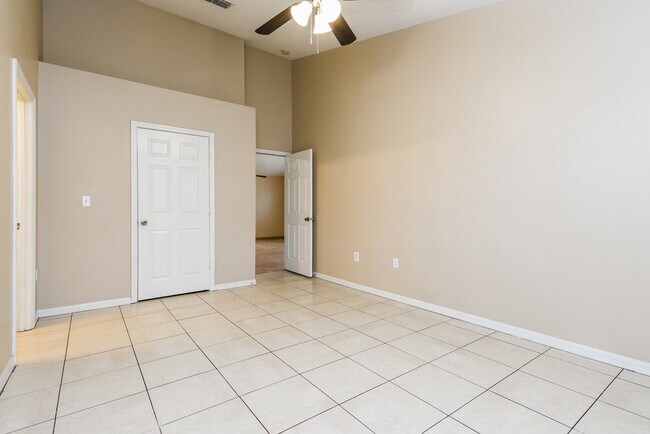 Building Photo - 3320 Kelsey Ln