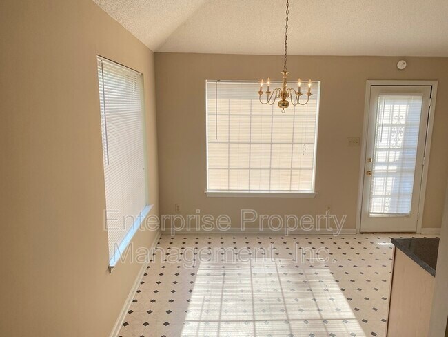 Building Photo - 3794 Walden Meadow Dr