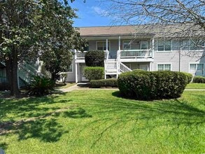 Building Photo - 6850 King Arthur Dr