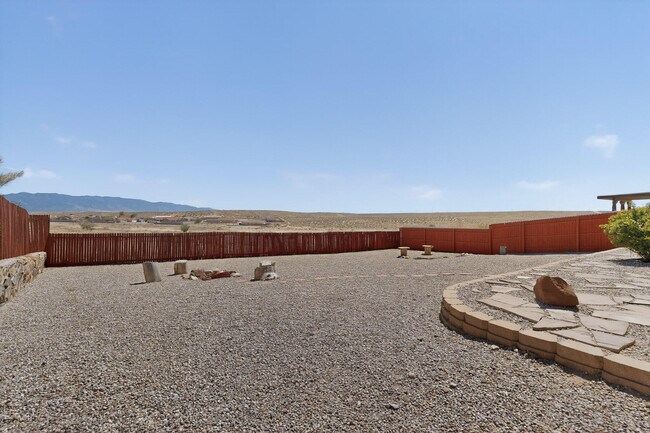 Building Photo - 16 Sheba Pl