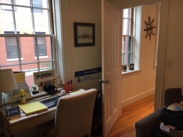 Building Photo - 62 Myrtle St