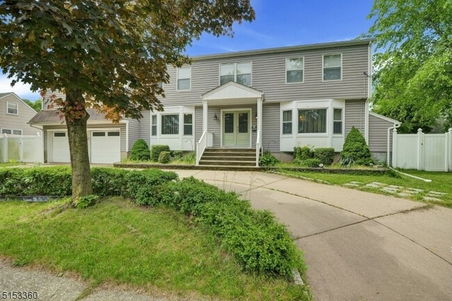 Primary Photo - 250 W Midland Ave