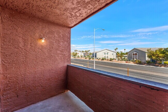 Building Photo - FULLY REMODELED UPSTAIRS CONDO | 3 BEDROOM | GRANITE COUNTERS | LAKE MEAD & JONES
