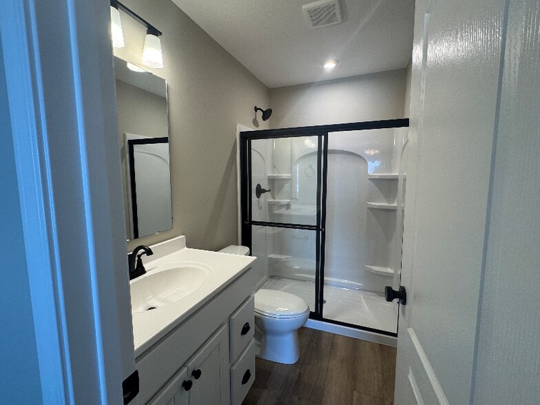 Building Photo - 508 Glenhaven Wy