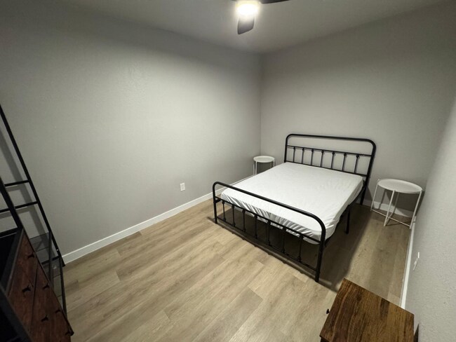 Building Photo - 5926 Par 4 Dr