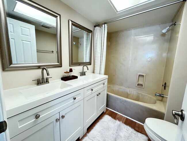 Building Photo - 8350 Estero Blvd
