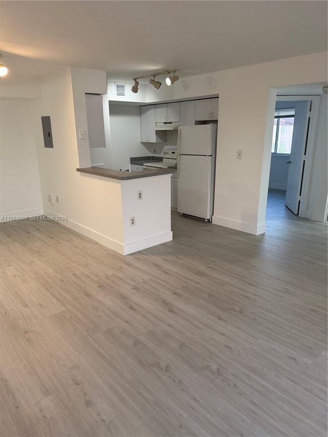 Building Photo - 15231 SW 80th St