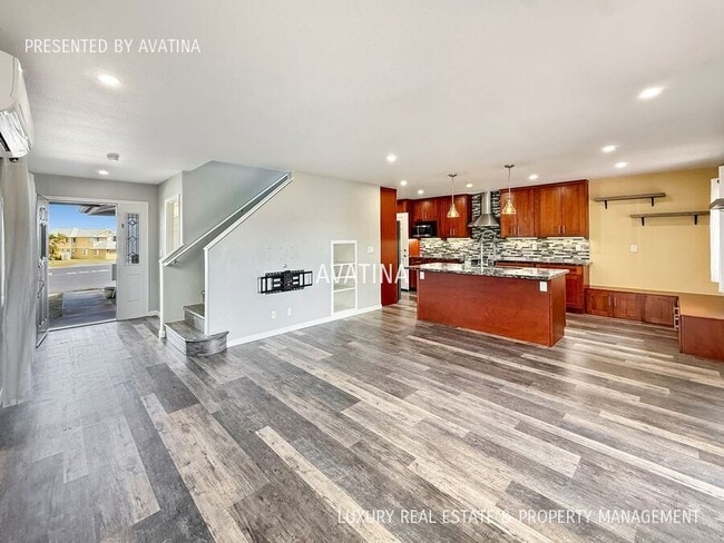 Building Photo - 94-1050 Kanawao St-