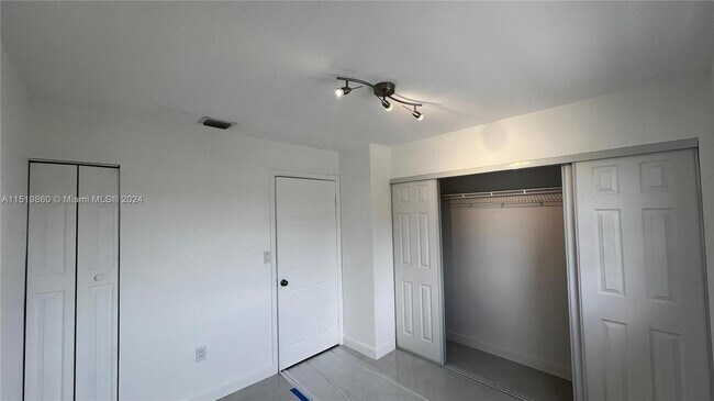 Building Photo - 2790 W 60th St