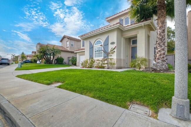 Building Photo - "Spacious 4-Bedroom Retreat in Rancho Carrillo Carlsbad: 2.5 Baths & 2,113 Sq. Ft. of Comfort!"