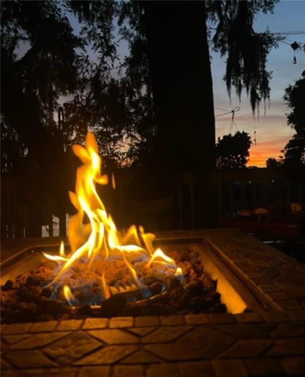 Building Photo - 109 Palmera Ln