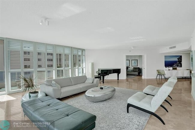 Building Photo - 715 Bayshore Dr