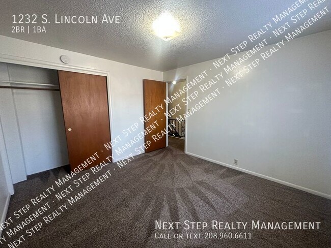 Building Photo - 1232 S Lincoln Ave