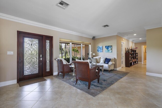 Building Photo - 1925 Coral Gardens Dr