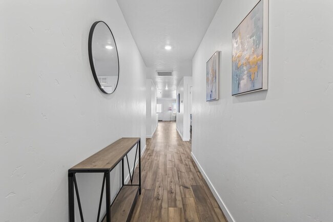 Building Photo - 8648 E Wishmore St