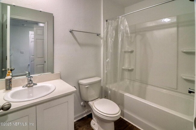 Building Photo - 9909 Garrin Dr