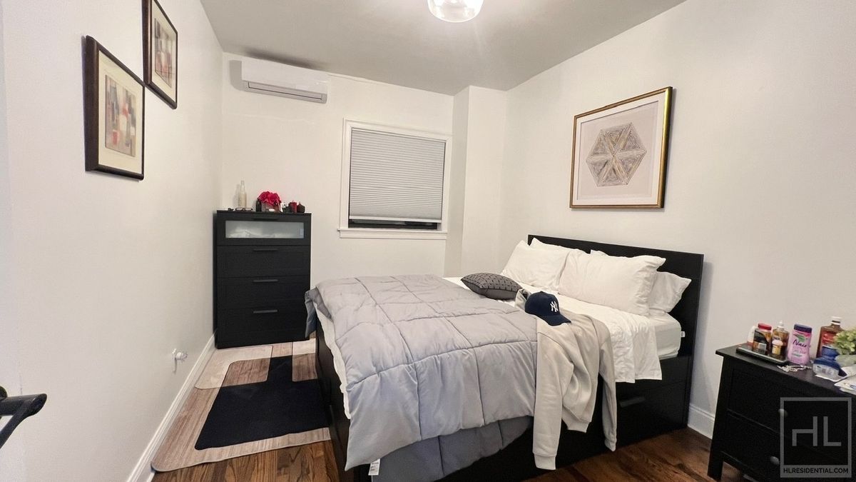 Building Photo - 629 E 83rd St