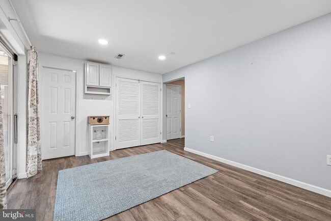 Building Photo - 574 Highland Towne Ln