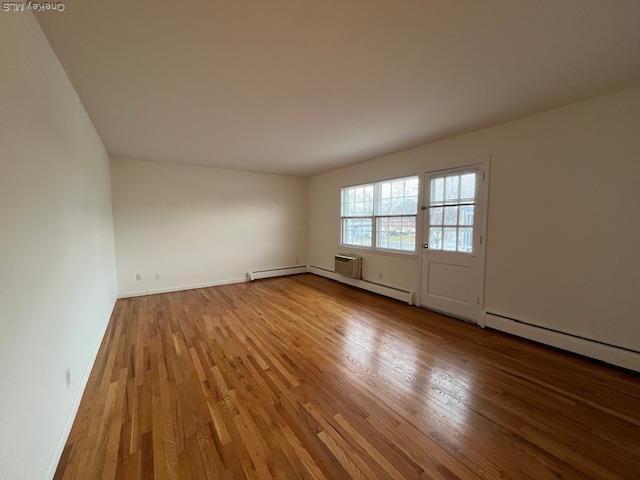 Building Photo - 84 Shore Rd