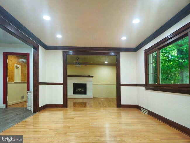Building Photo - 159 Olde Concord Rd