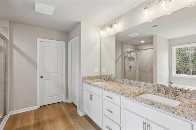 Building Photo - 2099 Easterwood Ct.